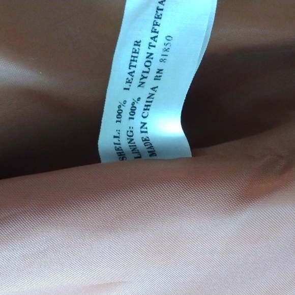 Leather vest - Picture 6 of 8